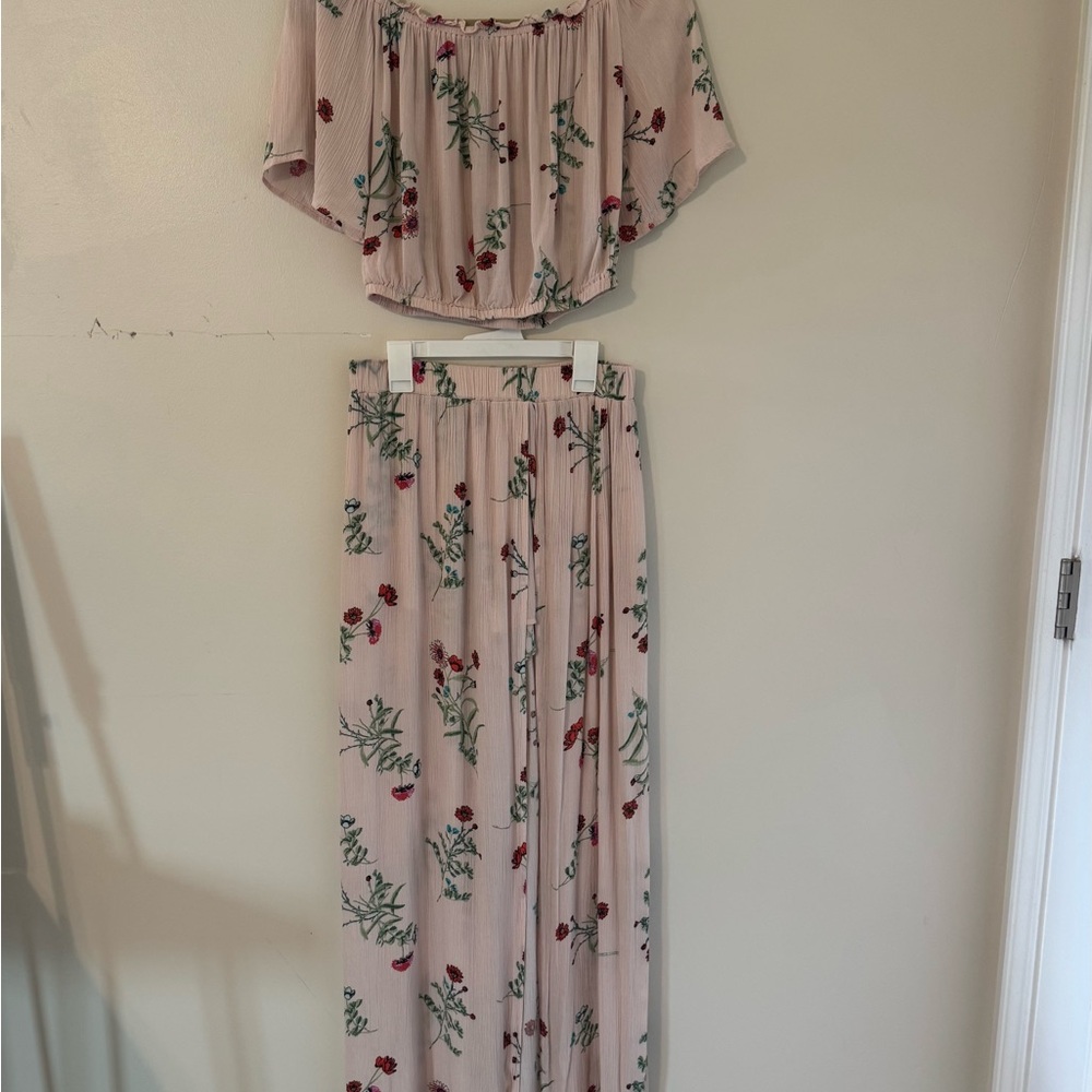 ILLA ILLA 2 peice pink floral set
